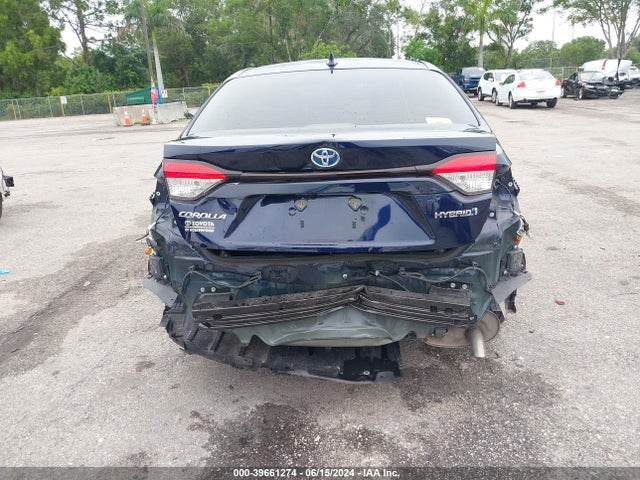 Toyota Corolla Hybrid Le 2022 JTDEAMDE4NJ060042 Image 17