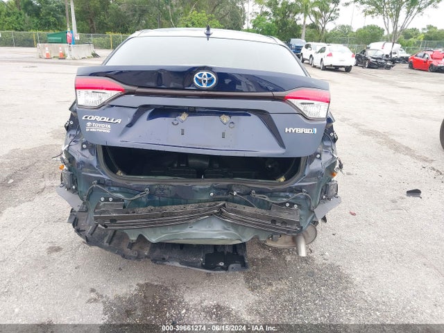 Toyota Corolla Hybrid Le 2022 JTDEAMDE4NJ060042 Image 6