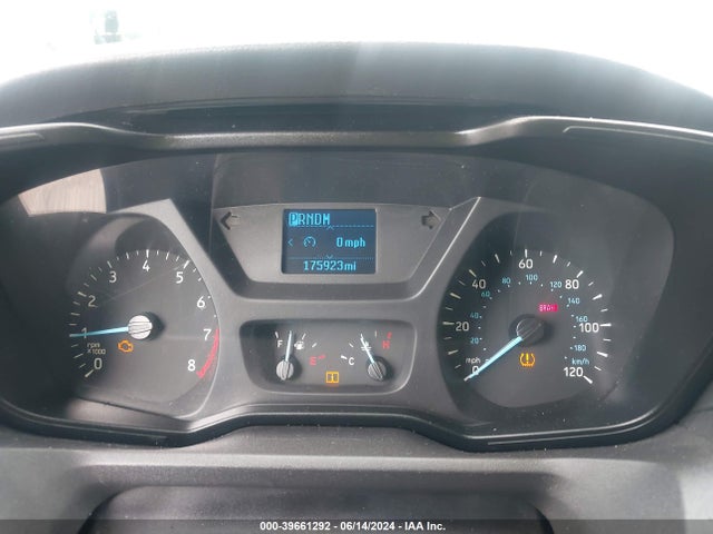 Ford Transit-150 2016 1FTYE1ZM8GKB06632 Image 7