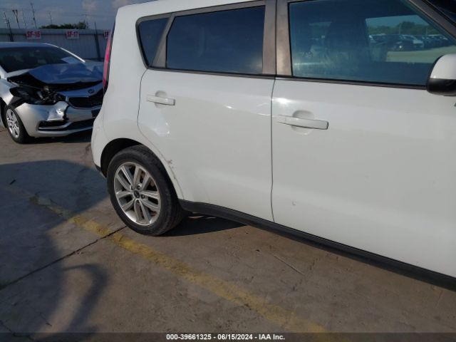 KNDJP3A58J7902609 KIA SOUL +