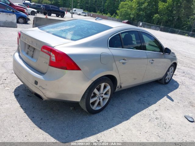 YV126MFK4G2391475 Volvo S60 T5 Drive-e Premier