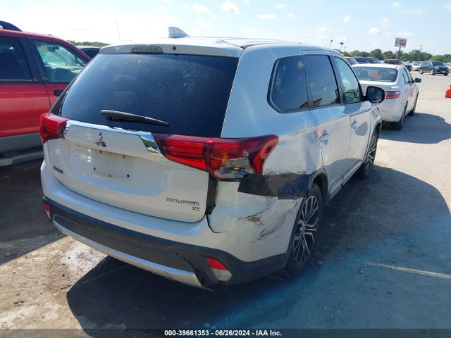 2017 MITSUBISHI OUTLANDER JA4AD3A33HZ031828 Photo 3