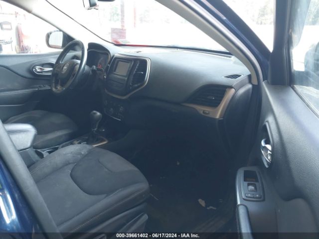 1C4PJMCB3GW151745 Jeep Cherokee Latitude