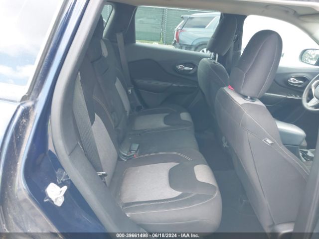 1C4PJLAB9GW136373 Jeep Cherokee Sport