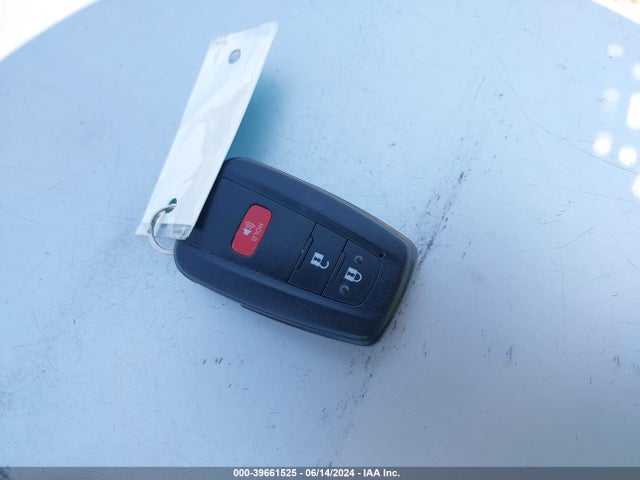 Toyota Prius Two 2017 JTDKBRFU4H3547333 Image 11
