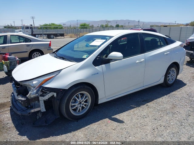 Toyota Prius Two 2017 JTDKBRFU4H3547333 Image 2