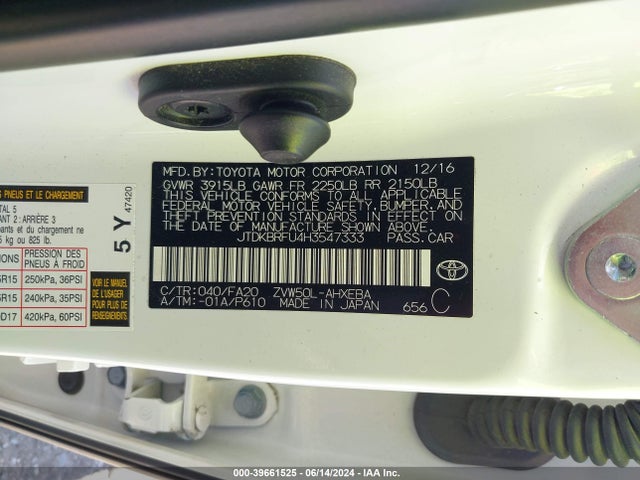 Toyota Prius Two 2017 JTDKBRFU4H3547333 Image 9