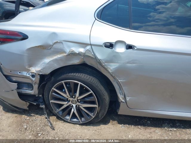 4T1F31AK7NU571732 Toyota Camry Xle Hybrid