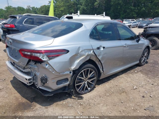 4T1F31AK7NU571732 Toyota Camry Xle Hybrid