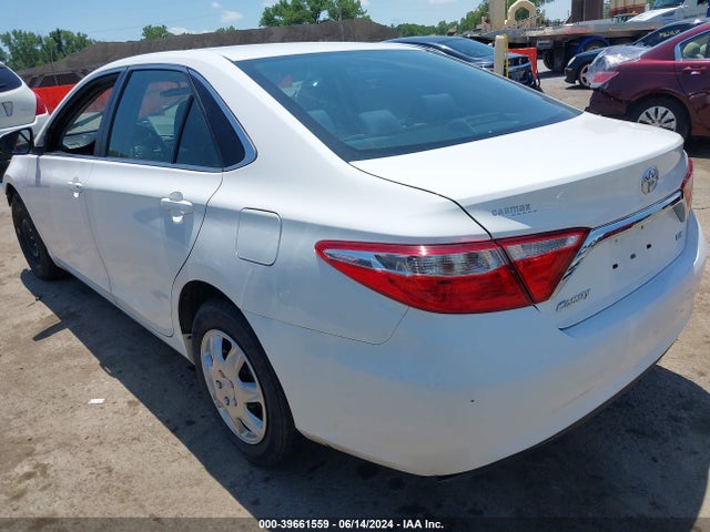 Toyota CAMRY LE 2017 4T1BF1FK4HU327765 Image 3