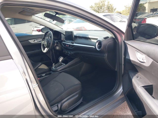 KIA Forte Lxs 2023 3KPF24AD8PE581889 Image 5