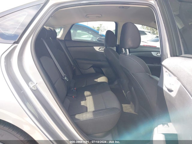 KIA Forte Lxs 2023 3KPF24AD8PE581889 Image 8