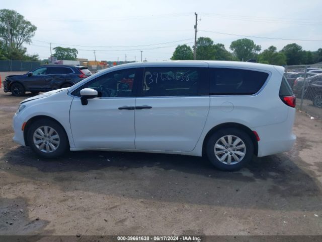 2C4RC1AG3JR159022 Chrysler PACIFICA L