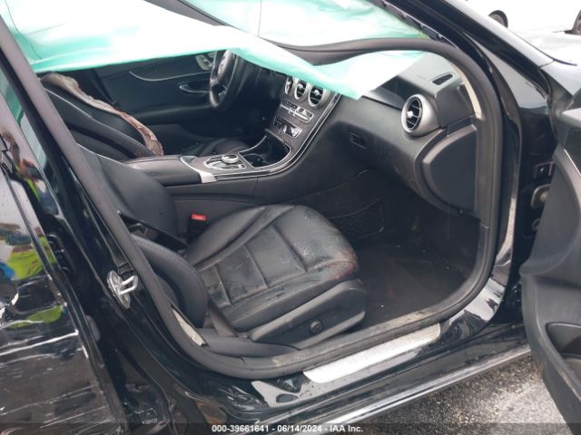 55SWF4KB5HU184376 Mercedes-Benz C 300 4matic/luxury 4matic/sport 4matic