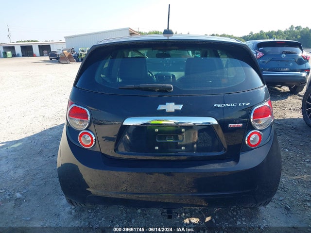 Chevrolet Sonic Ltz Auto 2016 1G1JE6SB4G4102713 Image 16