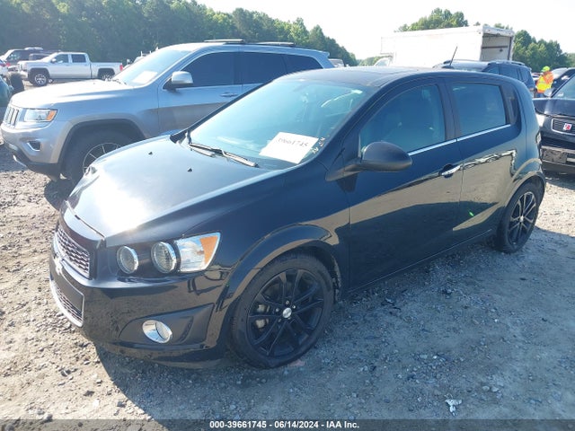Chevrolet Sonic Ltz Auto 2016 1G1JE6SB4G4102713 Image 2