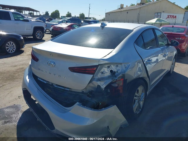 Hyundai ELANTRA SEL 2019 5NPD84LF5KH433451 Image 4