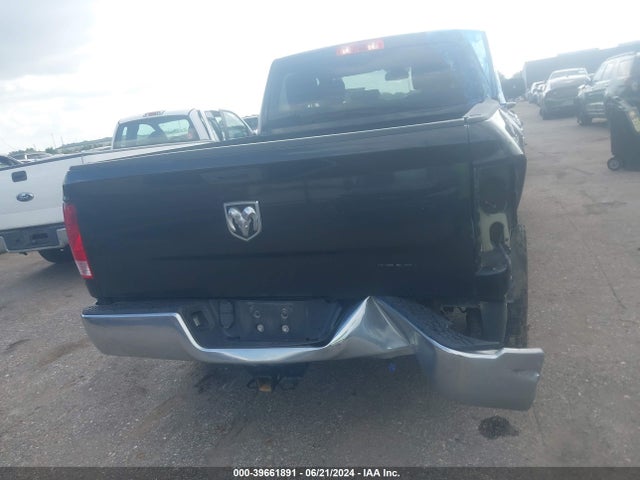 1C6RR6FT3LS151741 RAM 1500 Classic Tradesman Quad Cab 4x2 6'4 Box