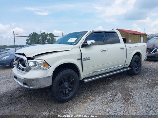 RAM 1500 Limited  4x4 5'7 Box 2017 1C6RR7PT4HS571200 Image 2