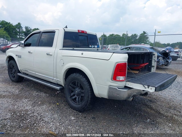 RAM 1500 Limited  4x4 5'7 Box 2017 1C6RR7PT4HS571200 Image 3