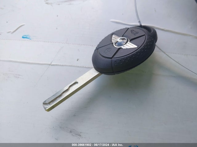 2007 MINI COOPER WMWRF33557TG17031 Photo 10