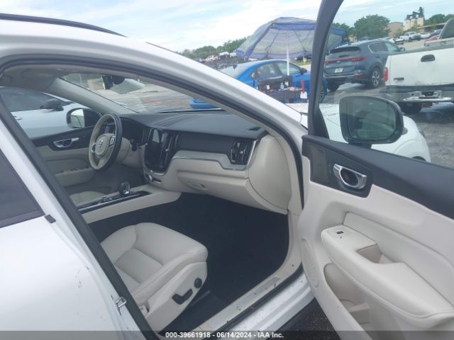 YV4L12DL4P1321163 Volvo Xc60 B5 Plus Dark Theme