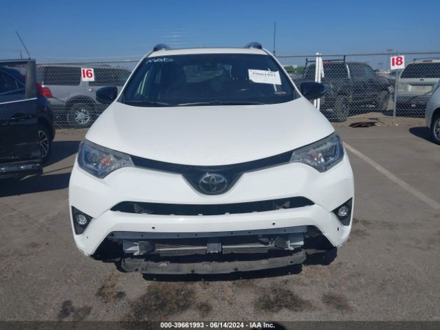 JTMJFREV9JJ209826 Toyota RAV4 SE
