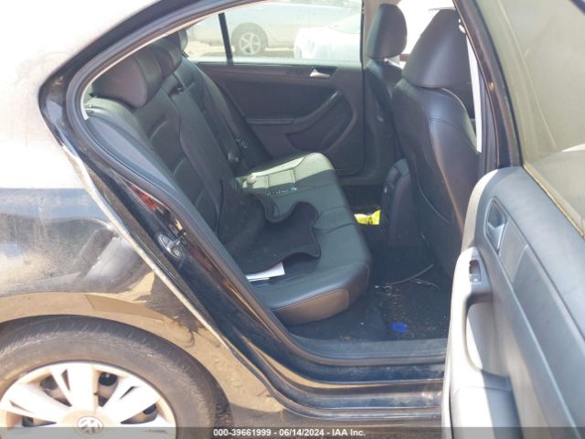 3VWD17AJ7EM402419 Volkswagen Jetta 1.8t Se