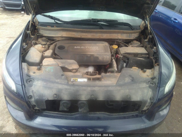 1C4PJLAB3FW590181 Jeep Cherokee Sport
