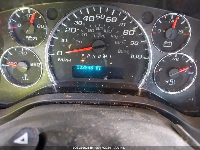 Chevrolet Express 2500 Work Van 2018 1GCWGAFP8J1335227 Image 15