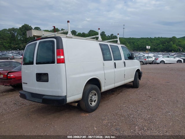 Chevrolet Express 2500 Work Van 2018 1GCWGAFP8J1335227 Image 4