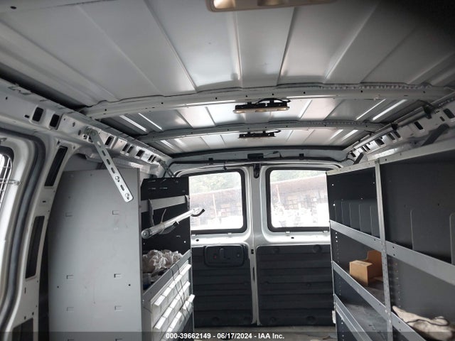 Chevrolet Express 2500 Work Van 2018 1GCWGAFP8J1335227 Image 8