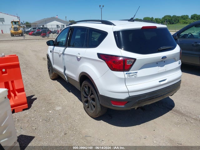 Ford ESCAPE SE 2019 1FMCU0GD6KUB29832 Image 3