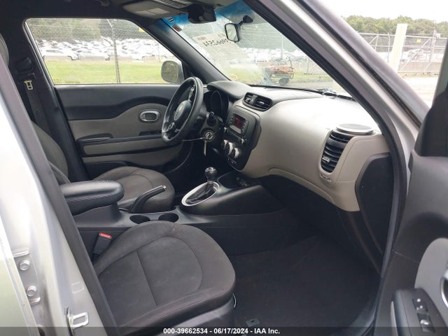 Продажа на аукционе авто 2015 Kia Soul, vin: KNDJN2A24F7795250, номер лота: 39662534