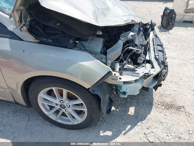 Ford FOCUS SE 2016 1FADP3K28GL390602 Image 13