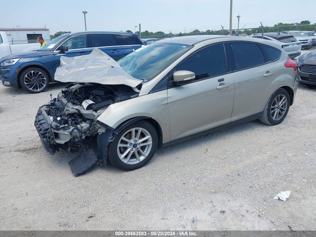 Ford FOCUS SE 2016 1FADP3K28GL390602 Image 2