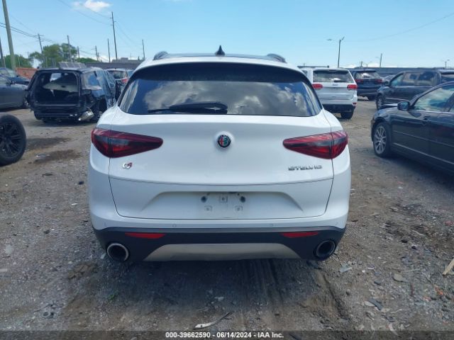 ZASFAKPN0J7B99586 Alfa Romeo Stelvio Sport Awd
