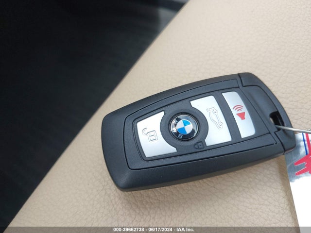 BMW 535i Xdrive 2016 WBA5B3C56GG255288 Image 11