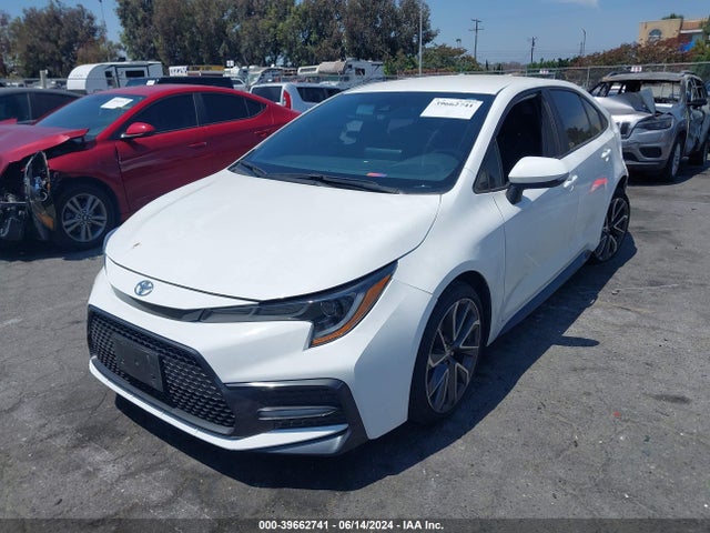 Toyota COROLLA SE 2022 5YFS4MCE4NP102085 Image 2