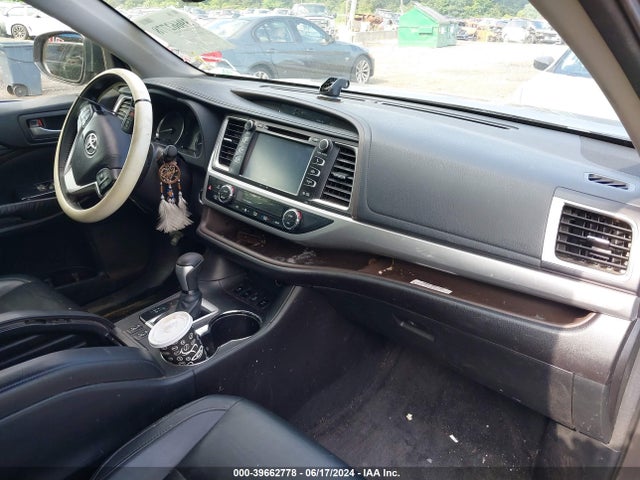 Toyota Highlander Xle V6 2015 5TDJKRFH9FS187048 Image 5