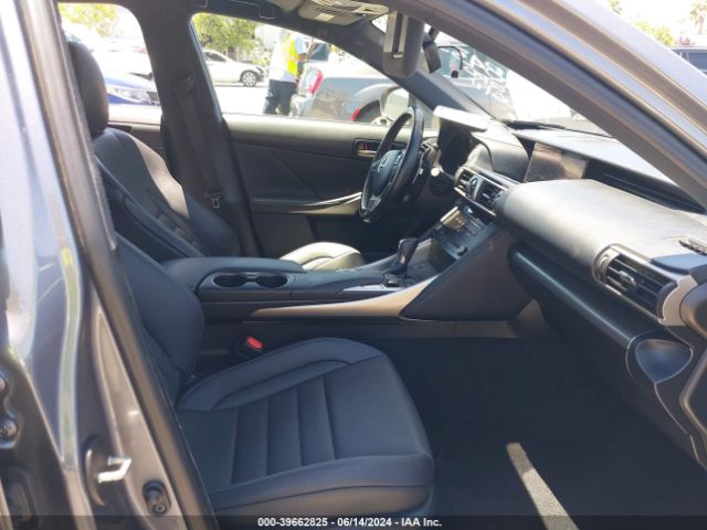 JTHBA1D28H5040251 Lexus IS 200T