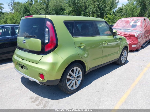 KIA SOUL + 2018 KNDJP3A53J7890904 Image 4