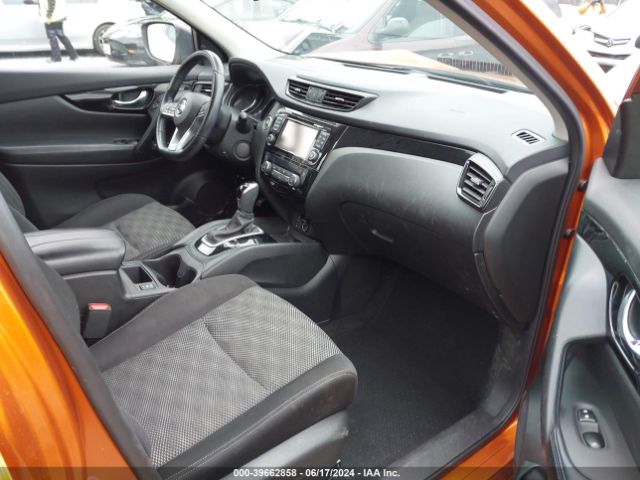 JN1BJ1CR1HW121024 Nissan Rogue Sport Sv