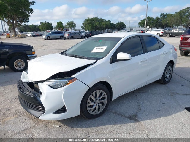 Toyota COROLLA LE 2019 2T1BURHE0KC191025 Image 2