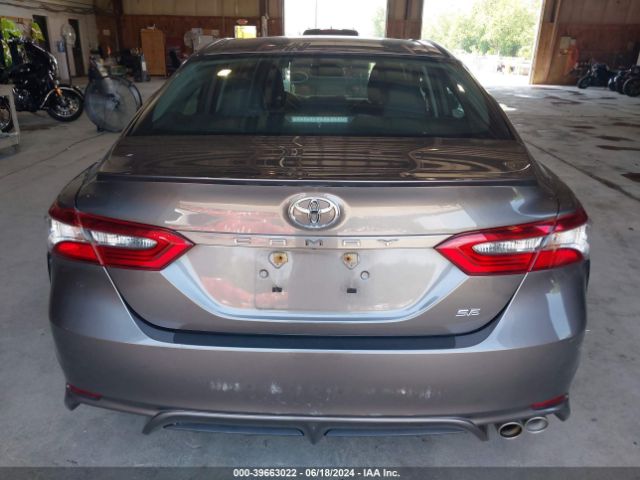 4T1B11HKXJU107208 Toyota CAMRY SE