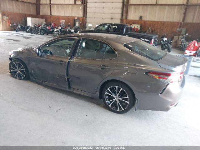 4T1B11HKXJU107208 Toyota CAMRY SE