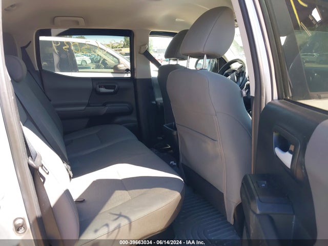 3TMCZ5AN8JM121707 Toyota Tacoma Sr V6