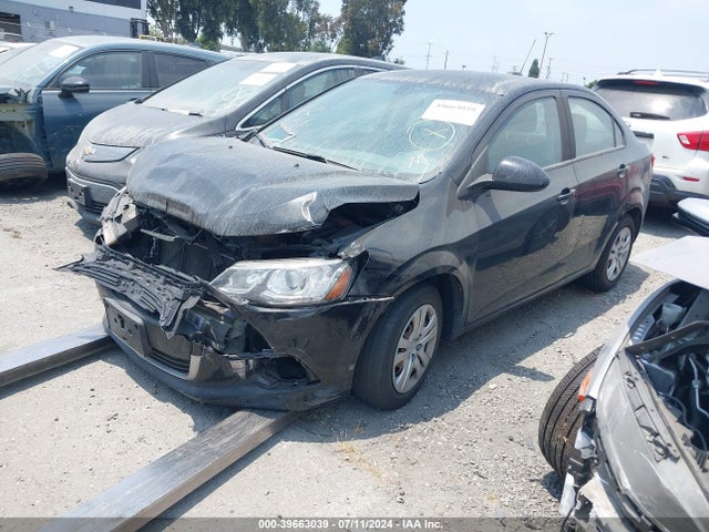 Chevrolet Sonic Ls Auto 2017 1G1JB5SG6H4104849 Image 2