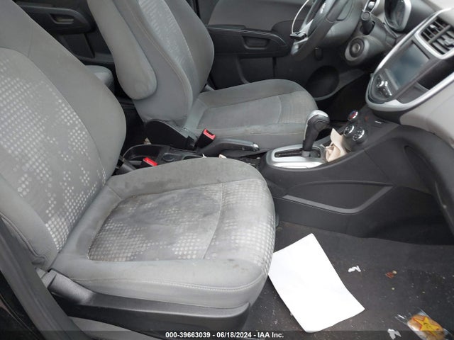 Chevrolet Sonic Ls Auto 2017 1G1JB5SG6H4104849 Image 5