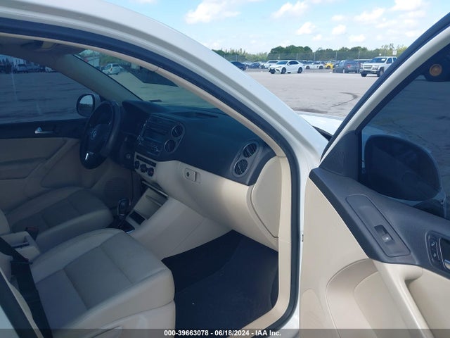 Volkswagen TIGUAN SE 2014 WVGAV3AX9EW541003 Image 5